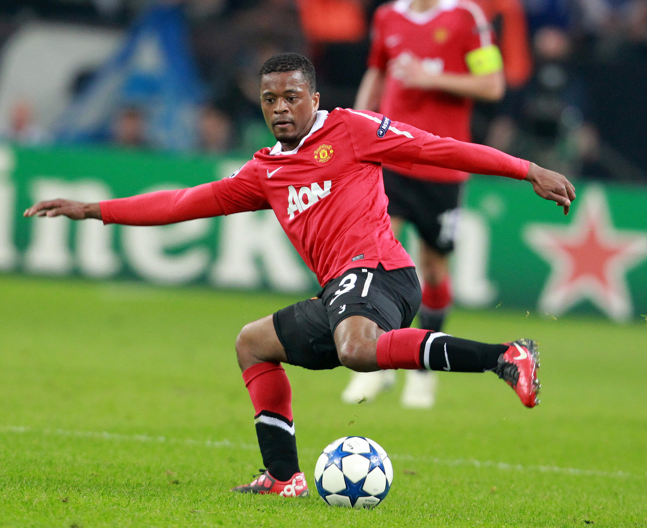 正如在最近 正如在最近